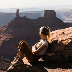 Meet your Posher, Abbi